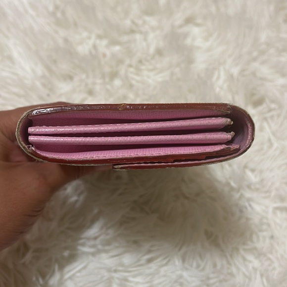Auth. Louis Vuitton Multicolor Sarah Wallet - Picture 4 of 17